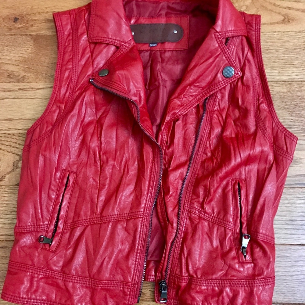 Small vest nice and cute !